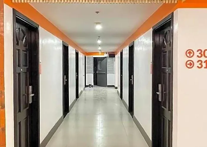 Travelbee Mactan Airport Hotel 3*