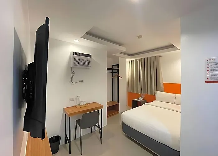 Travelbee Mactan Airport Hotel 3*