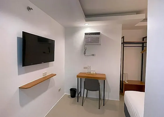 Hotel Travelbee Mactan Airport 3*